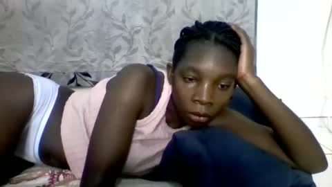 Snapshot of afronubians_ chatting on 02-12-25, 12:01 pink and josphen online show from 02-12-25, 12:01