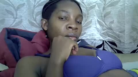 Snapshot of afronubians_ chatting on 02-24-25, 06:58 pink and josphen online show from 02-24-25, 06:58