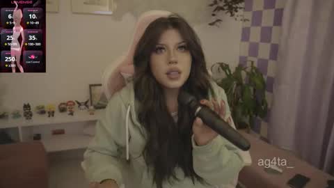 Snapshot of ag4ta_ chatting on 10-10-25, 11:59 Agata online show from 10-10-25, 11:59