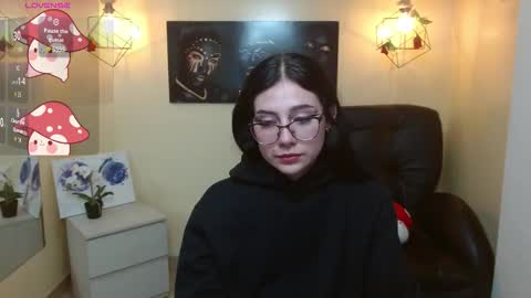 Kimberly online show from 10-01-25, 01:17