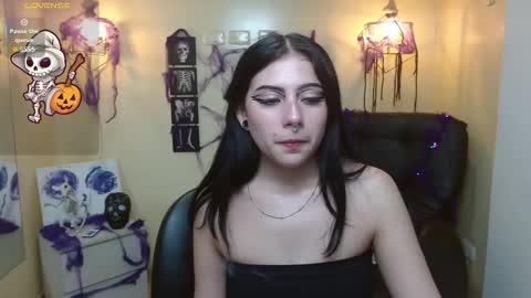 Kimberly online show from 10-18-25, 01:01