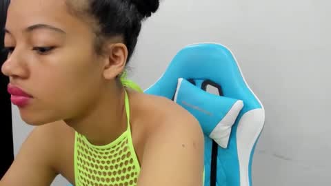 Snapshot of agata18_ chatting on 11-14-25, 12:37 A G A T A online show from 11-14-25, 12:37