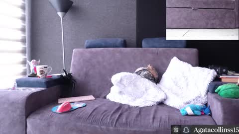 Agata Collinss online show from 10-28-25, 07:49