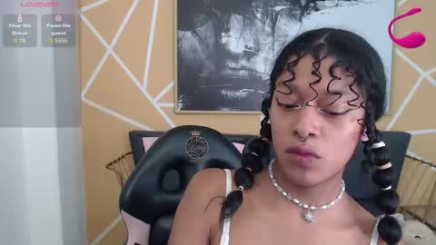 agatha_amaya online show from 11-18-25, 08:13