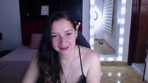 Agatha Bellucci  online show from 09-28-25, 02:44