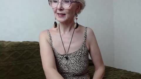 Agatha online show from 01-20-25, 12:07