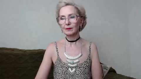 Agatha online show from 02-08-25, 02:27