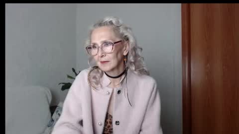 Agatha online show from 09-13-25, 01:55