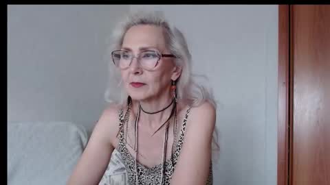 Agatha online show from 09-14-25, 11:20