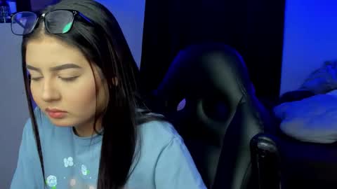 Cat online show from 10-22-25, 12:55