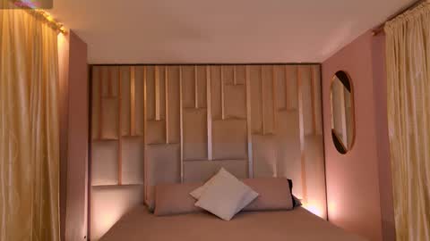 Agatha online show from 10-18-25, 07:14