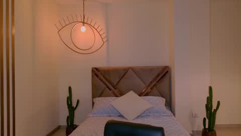 Agatha online show from 12-13-25, 09:20