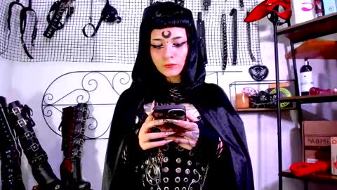 Agatha Fox online show from 10-18-25, 05:57