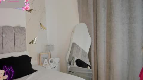 Agatha Owens online show from 03-06-25, 07:03