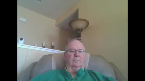 Snapshot of agedscotch chatting on 01-09-25, 07:18 agedscotch online show from 01-09-25, 07:18