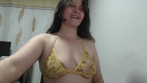 Snapshot of agel_sw1 chatting on 10-08-25, 09:56 Angel online show from 10-08-25, 09:56