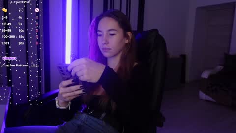 Agelina Lilly Laura online show from 12-31-24, 06:16