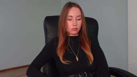 Agelina Lilly Laura online show from 10-21-25, 02:07