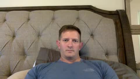 Snapshot of agg3131 chatting on 01-12-25, 02:35 Andrew G online show from 01-12-25, 02:35