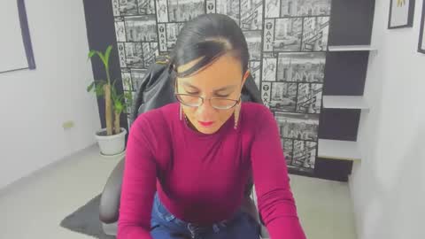 Aghata Moon online show from 12-07-24, 06:04