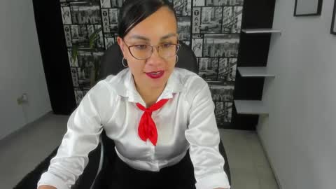 Aghata Moon online show from 12-17-24, 08:43