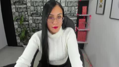 Aghata Moon online show from 01-04-25, 04:22