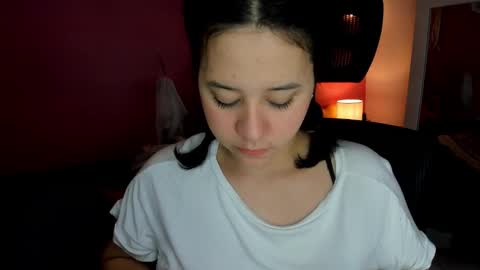 Snapshot of agnes_21 chatting on 10-06-25, 01:41 ines online show from 10-06-25, 01:41