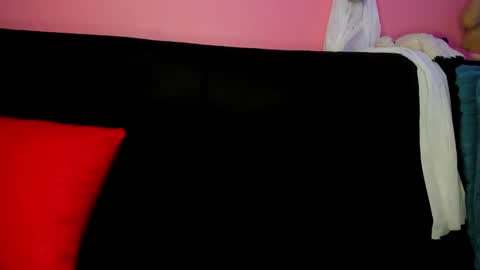 Snapshot of agnes_21 chatting on 10-20-25, 02:06 ines online show from 10-20-25, 02:06