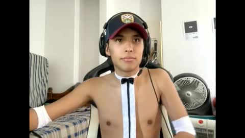 agus69sexy online show from 10-07-25, 06:16