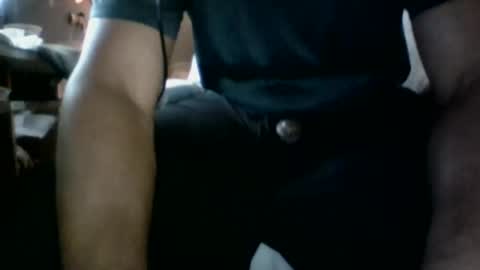 Snapshot of aguy407 chatting on 10-27-25, 03:27 aguy407 online show from 10-27-25, 03:27