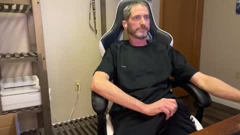 AhShucks online show from 04-06-26, 04:46