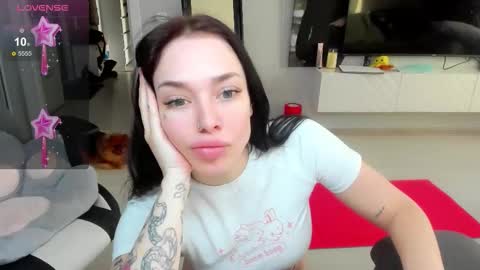 Snapshot of ahegao_meow chatting on 02-13-26, 03:13 Baby online show from 02-13-26, 03:13