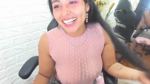 Snapshot of ahisha09 chatting on 12-16-24, 04:16 Ahisha online show from 12-16-24, 04:16