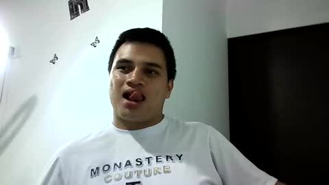 Snapshot of ahntony__69 chatting on 01-20-25, 04:32 ahntony  69 online show from 01-20-25, 04:32