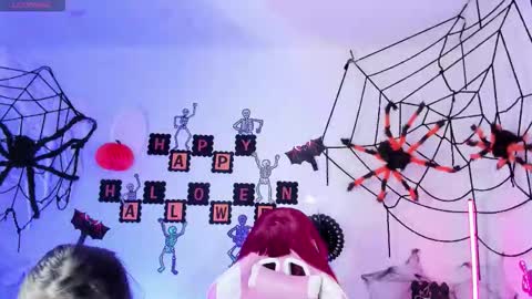 Snapshot of ahri_elderwood chatting on 10-13-25, 04:34 Ahri help me get to 100 online show from 10-13-25, 04:34