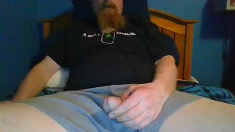 Snapshot of ahrnycumtoy chatting on 03-01-26, 06:37 hrnycummer online show from 03-01-26, 06:37