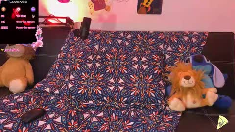 Snapshot of ahsleysnow chatting on 10-17-25, 12:25 AHSLEY online show from 10-17-25, 12:25