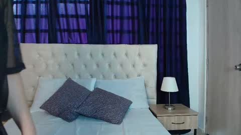 ahsly_ms online show from 01-14-25, 12:24