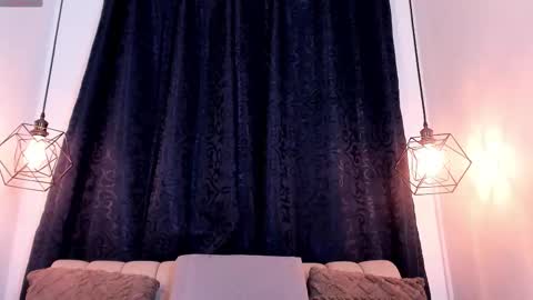 ahsly_ms online show from 10-17-25, 08:00