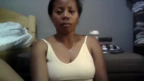 Aicha boobs online show from 02-21-26, 07:04
