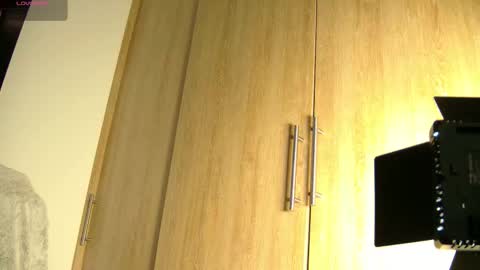 Aida  online show from 10-26-25, 11:16