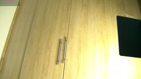 Aida  online show from 10-29-25, 11:34