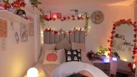 A H  online show from 10-19-25, 12:44