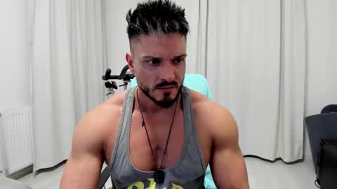 aidandark0 online show from 11-28-25, 04:42