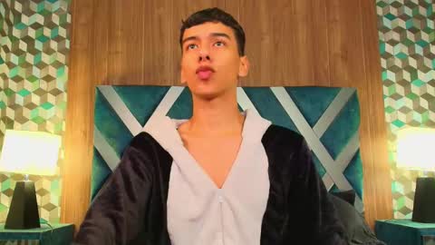 Snapshot of aiden_royce chatting on 11-23-25, 08:41 aiden_royce online show from 11-23-25, 08:41