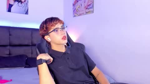 Aiden  online show from 10-08-25, 12:03