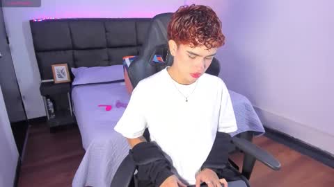 Aiden  online show from 11-15-25, 01:18