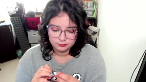 Catalina online show from 10-16-25, 01:01