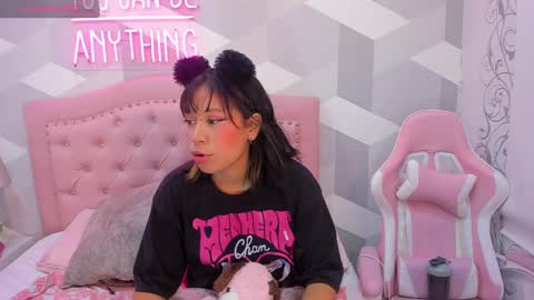 AikoLee online show from 12-26-24, 05:15