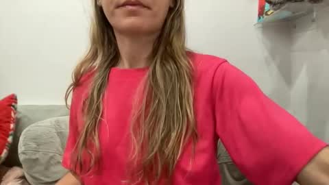 Aile online show from 12-26-24, 02:44